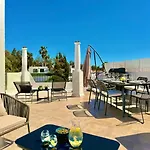 別荘 Cozy Townhouse With Rooftop Terrace And Pool マルベーリャ